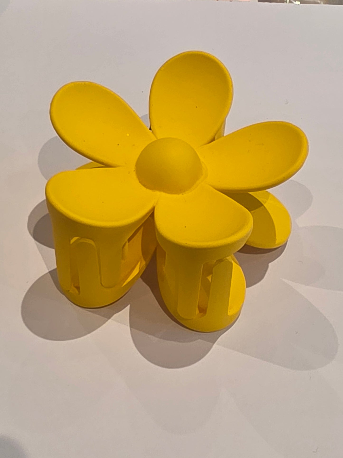 3 Claw Clip - Flower Yellow