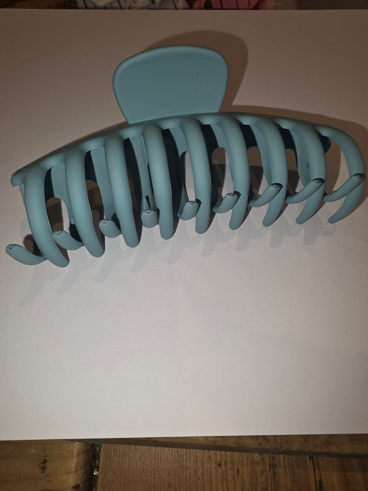 37 Claw Clip - blue