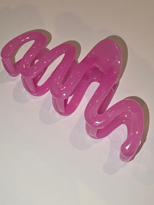 28 Claw Clip - squiggly pink