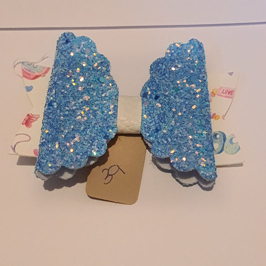 39 - Bow on clip 90s
