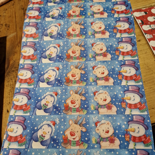 38 Christmas leatherette friends
